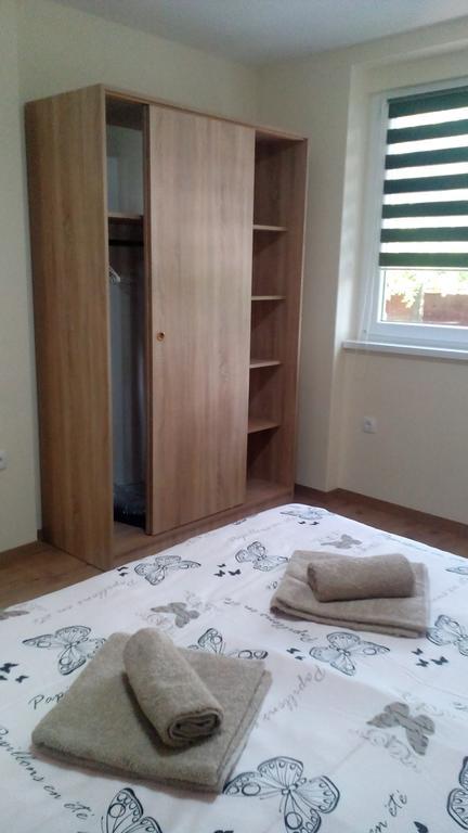 Apartment Marija Sremska Mitrovica Dış mekan fotoğraf